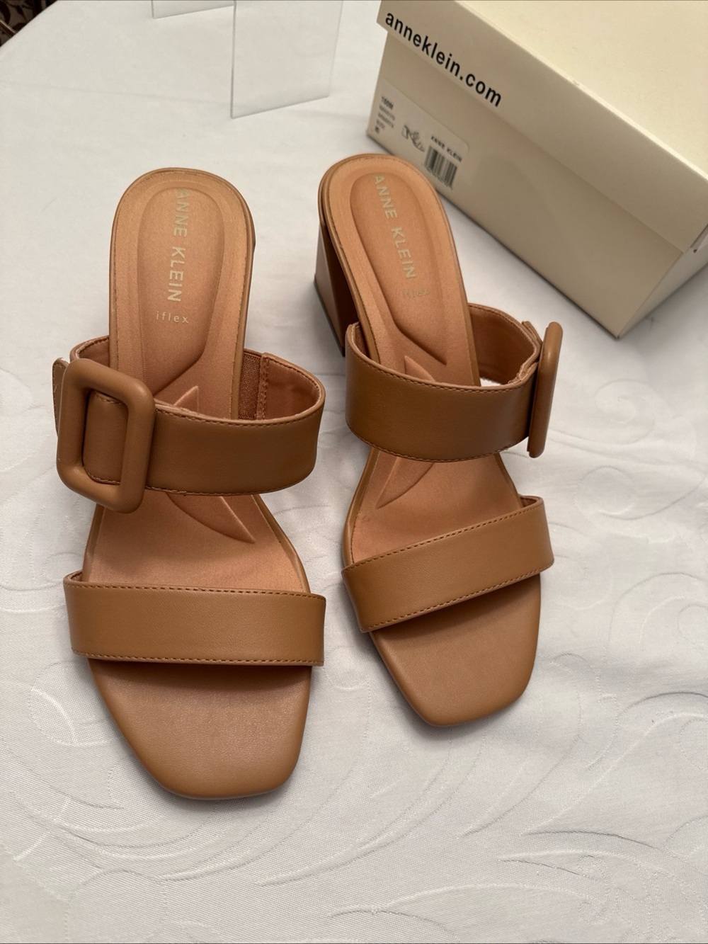 NWT Anne Klein Tan Buckle Slide block Heel size 10